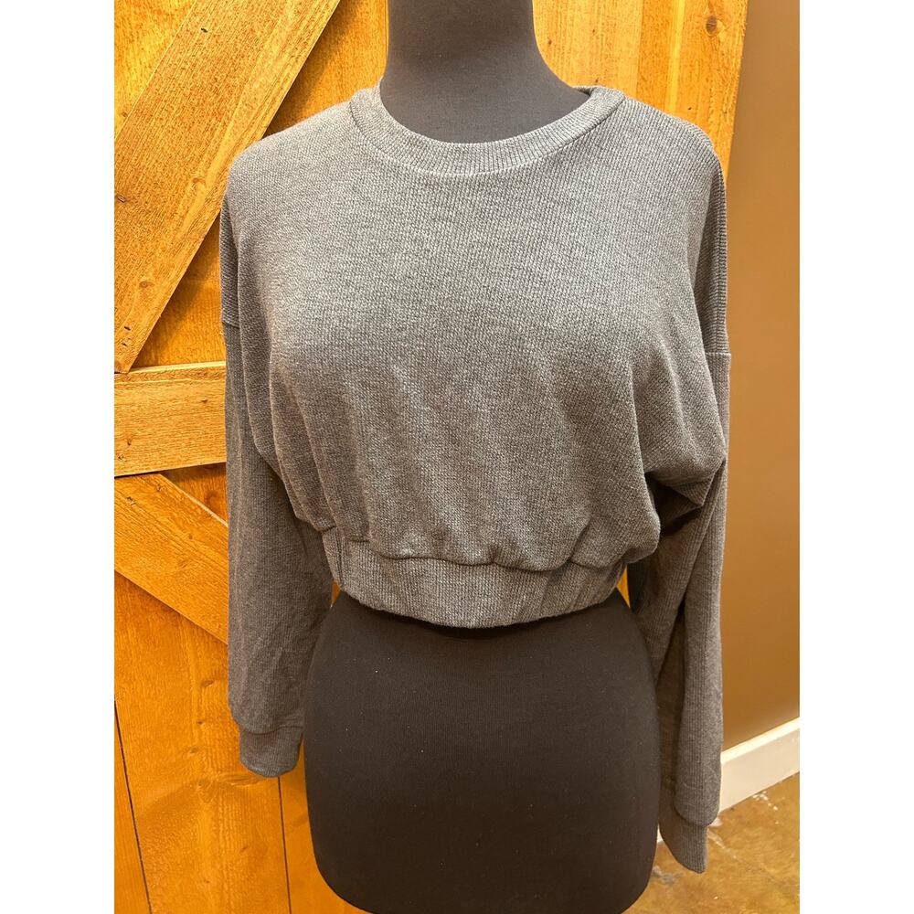 Women's Medium Gray Long Sleeve Cropped Blouse Top Medium Gray